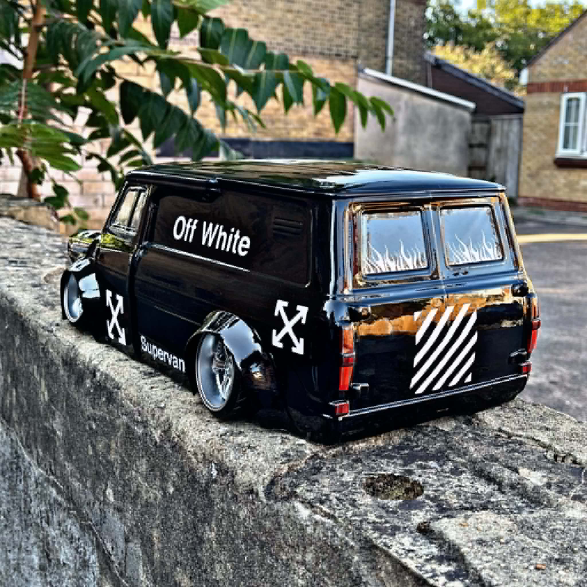 NEW! TEAM-C Supervan FORD Black with Off-White Livery, Pre-Painted