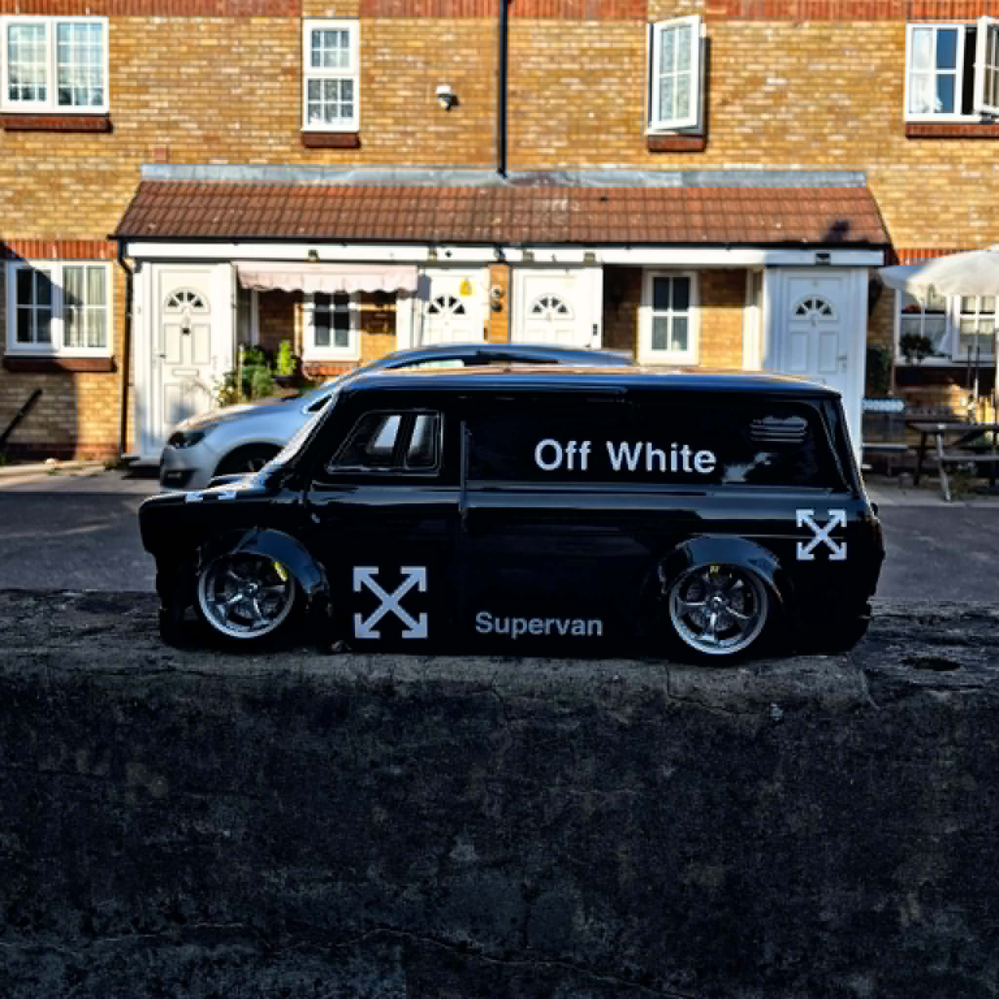NEW! TEAM-C Supervan FORD Black with Off-White Livery, Pre-Painted